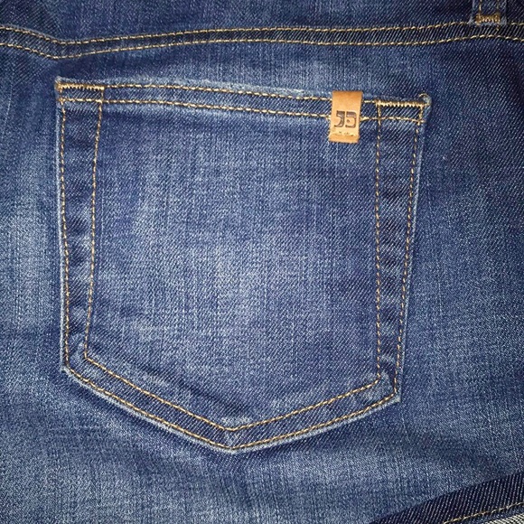 Joe’s Jeans - “Rolled Short” 👖 💙 - Picture 5 of 7